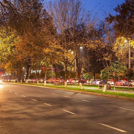 Metro Aybek Center Of Tashkent Comfort 1 Bedroom And Hall Exterior foto