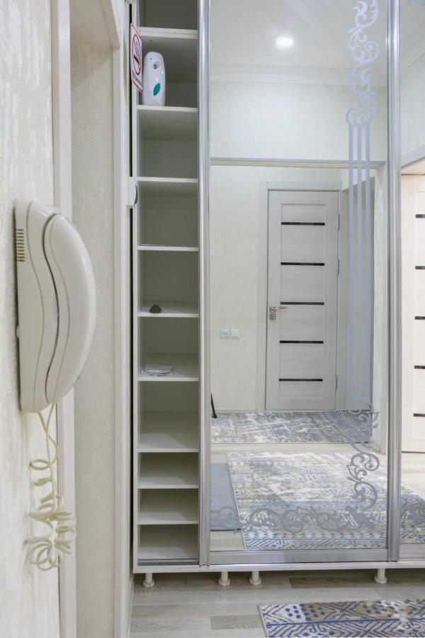 Metro Aybek Center Of Tashkent Comfort 1 Bedroom And Hall Exterior foto